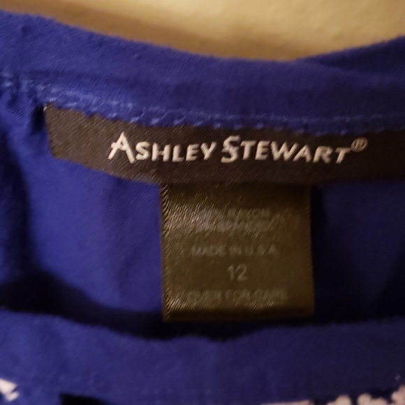 Top - Picture 3 of 3